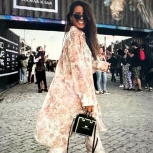 Zara Floral Collared Semi-sheer blouse. NWT.